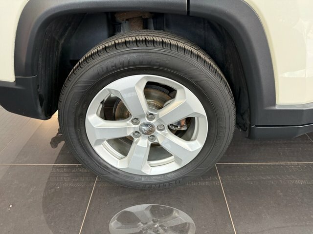 Jeep Compass Suv White #4