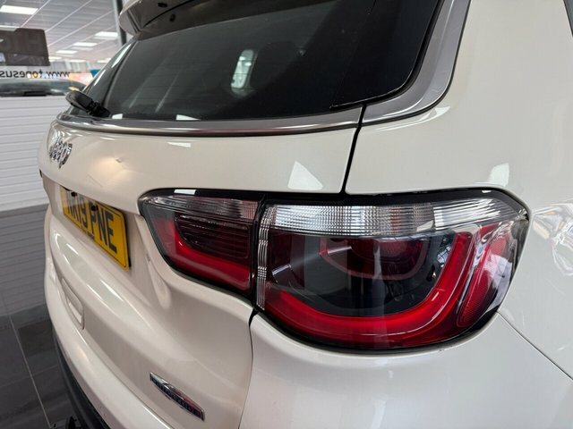 Jeep Compass Suv White #6