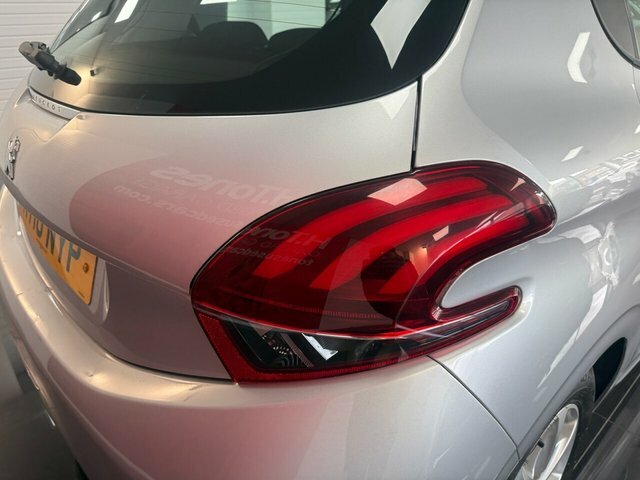 Peugeot 208 Hatchback KY18NYP Silver #6