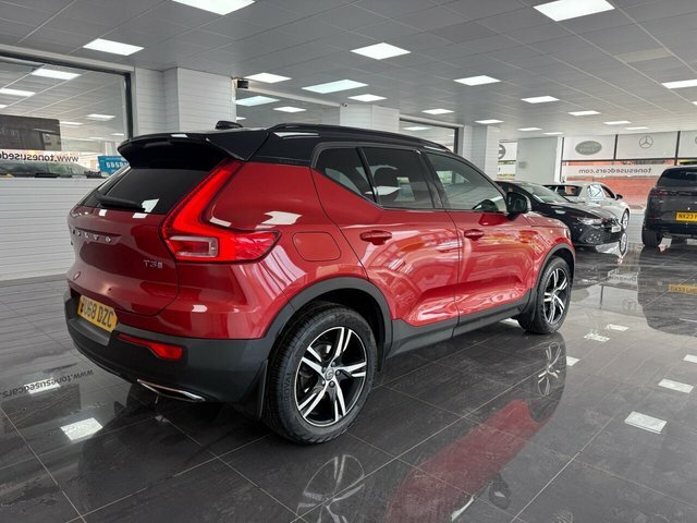 Volvo XC40 Suv D12CHY Red #2