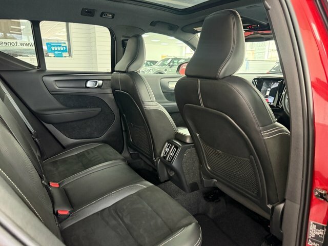 Volvo XC40 Suv D12CHY Red #4