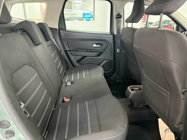 Dacia Duster Suv Green #5