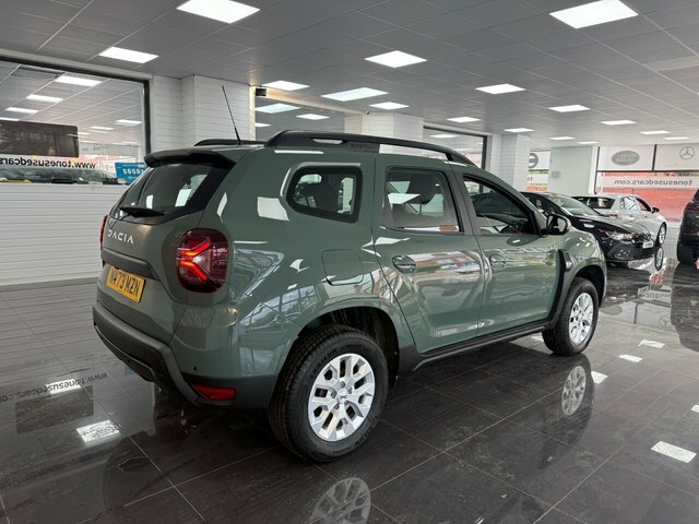 Dacia Duster Suv Green #2