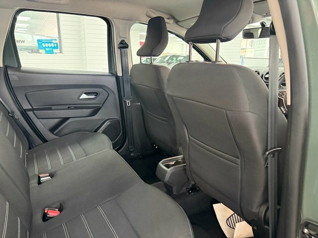 Dacia Duster Suv Green #4