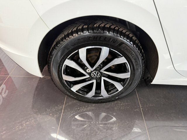 Volkswagen Golf Hatchback NJ71HTA White #3