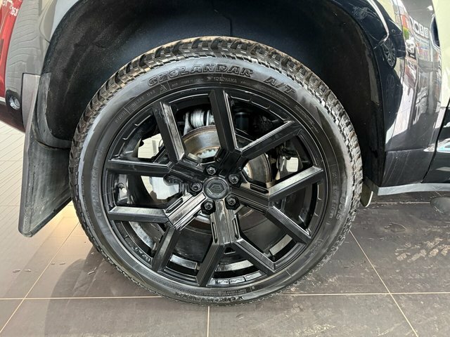Land Rover Defender Suv Green #4