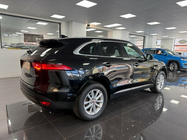 Jaguar F-Pace Prestige Awd Black #2