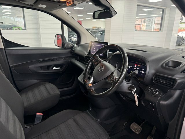 Vauxhall Combo Life 1.5 Turbo D 100 Se Blue #19