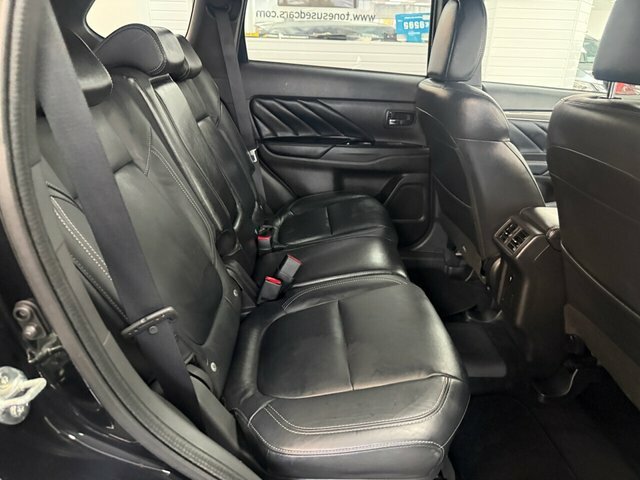 Mitsubishi Outlander Suv Black #5
