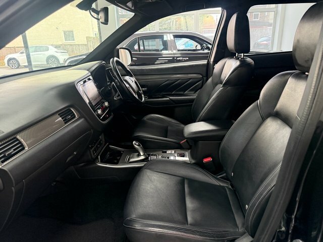 Mitsubishi Outlander Exceed Black #15