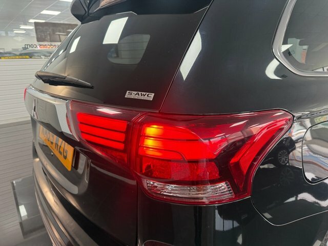 Mitsubishi Outlander Exceed Black #8