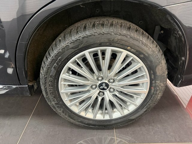 Mitsubishi Outlander Exceed Black #13