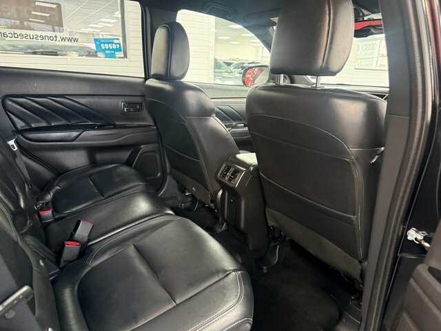Mitsubishi Outlander Suv Black #4