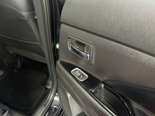 Mitsubishi Outlander Suv Black #6