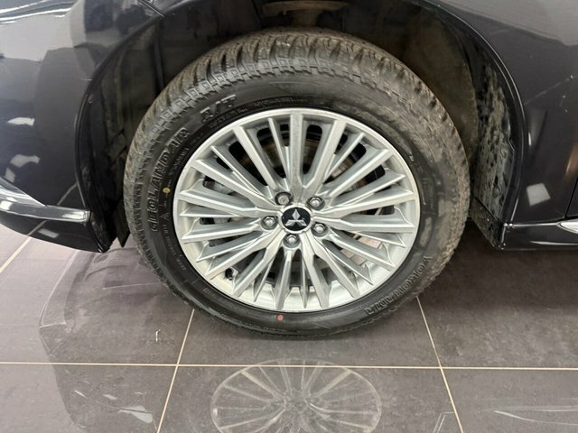 Mitsubishi Outlander Exceed Black #17