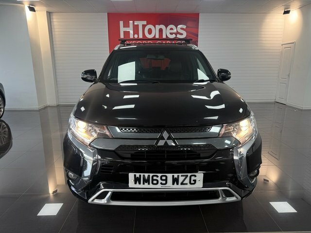 Mitsubishi Outlander Exceed Black #18