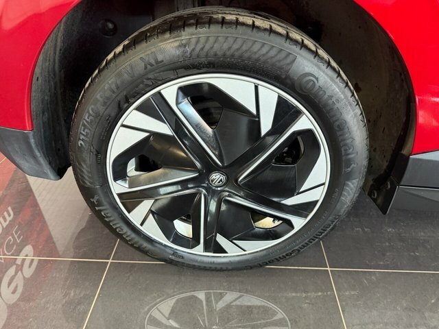MG MG4 Hatchback Red #3