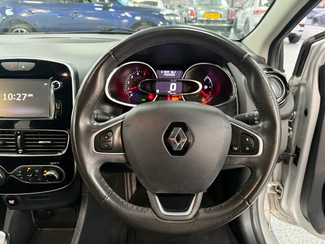Renault Clio 1.2 16V Dynamique Nav Black #26