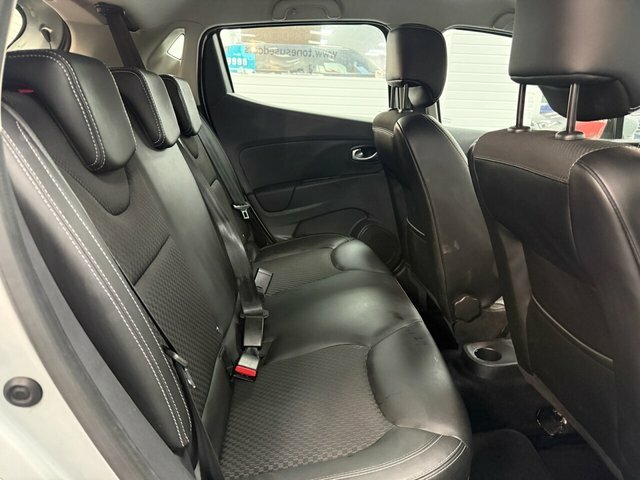 Renault Clio Hatchback Silver #4