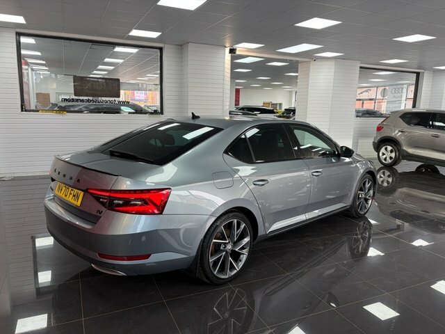 Skoda Superb Sportline Plus IV Dsg Grey #4