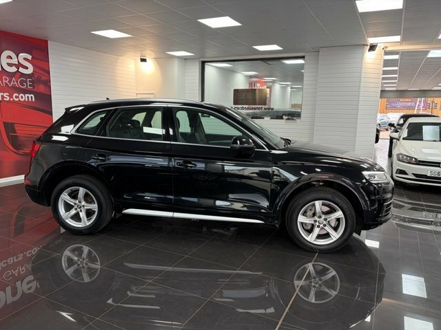 Audi Q5 Suv SA69YXP Black #2