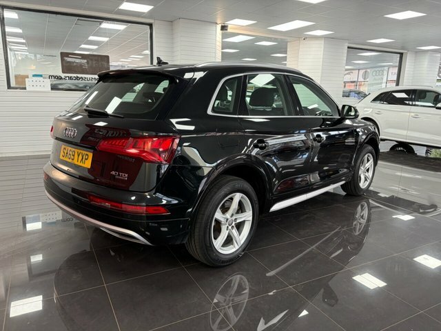 Audi Q5 Suv SA69YXP Black #6