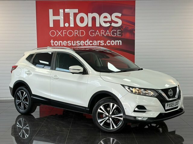 Nissan Qashqai Suv White