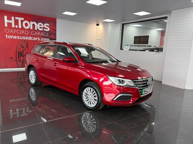 MG MG5 Estate Red