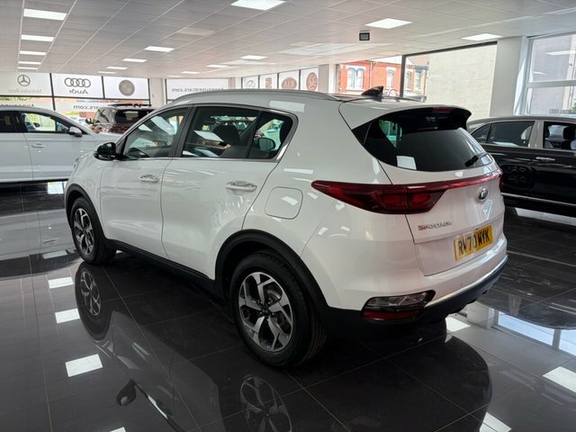 Kia Sportage Suv RV70MYK White #6