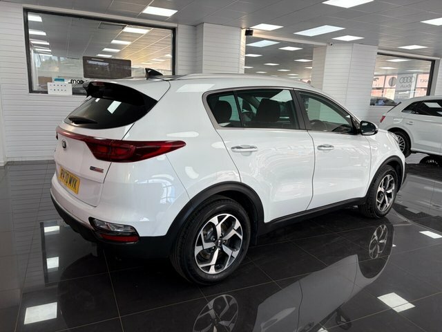 Kia Sportage Suv RV70MYK White #4