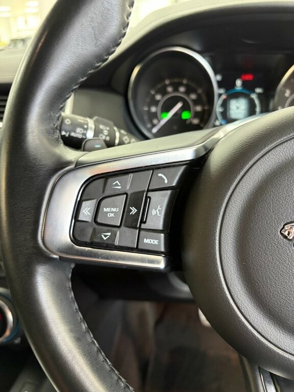 Jaguar E-Pace 2L Chequered Flag Grey #59