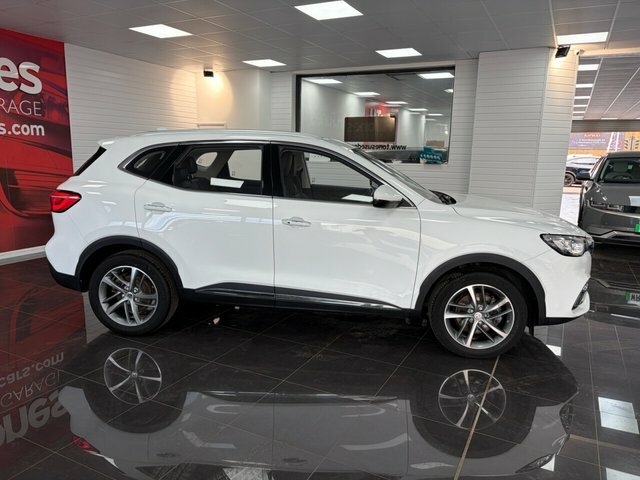 MG HS Suv SG22WDL White #3