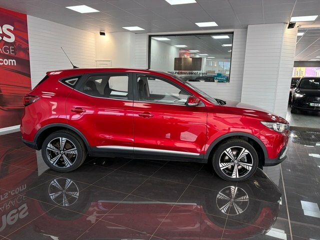 MG ZS Suv Red #3