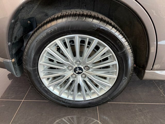 Mitsubishi Outlander Suv Brown #3