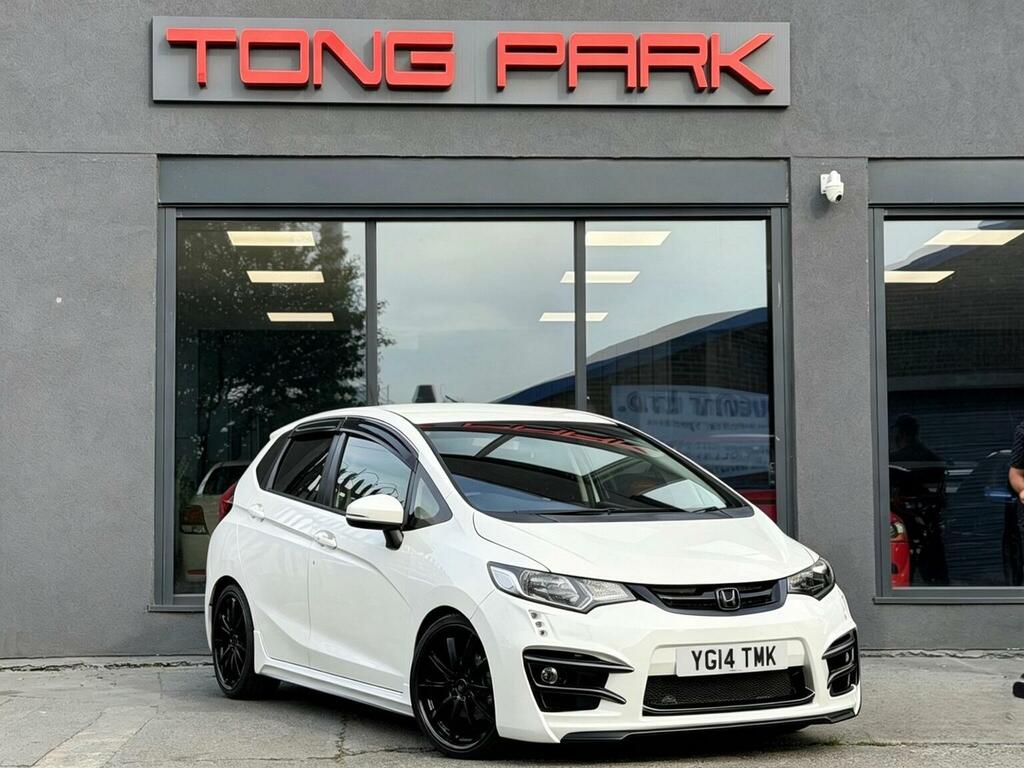 Honda Fit Hatchback 1.3 201464 White