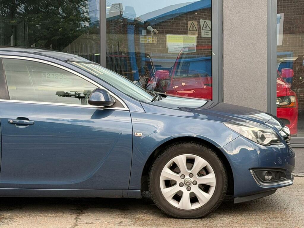 Vauxhall Insignia  White #12