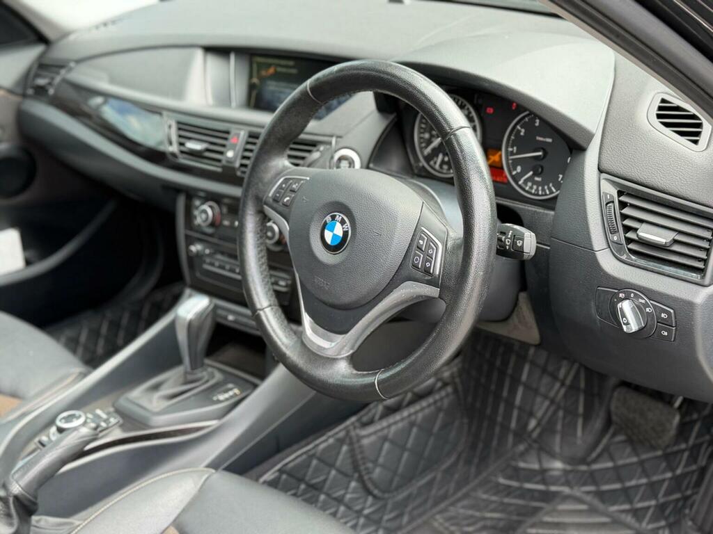 BMW X1 Xline Black #16