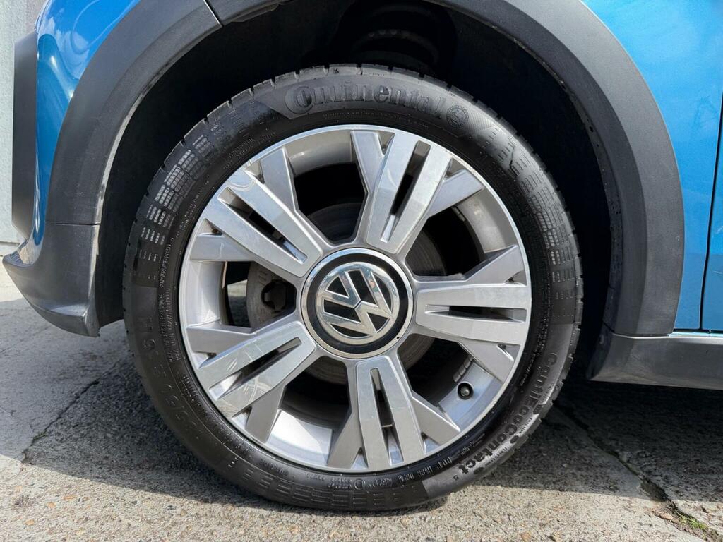 Volkswagen Up 1.0 Take White #36