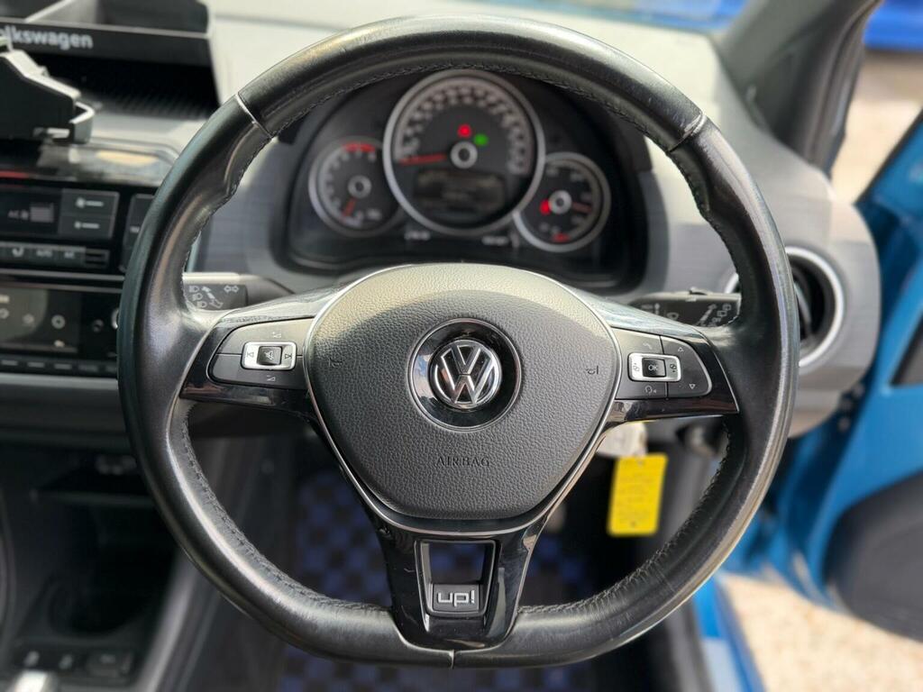 Volkswagen Up 1.0 Take White #28