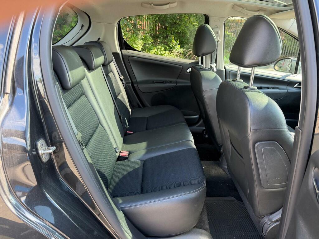 Peugeot 207 Active Black #19