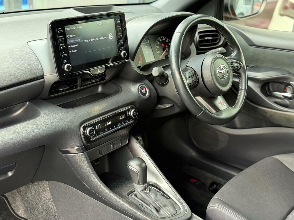 Toyota Yaris Gr Rs 1.5 120 Bhpjdm Import Red #3