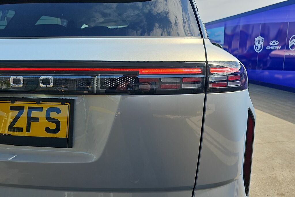 JAECOO 7 1.5T Shs 18.3Kwh Luxury Suv Plug In Hyb Silver #11