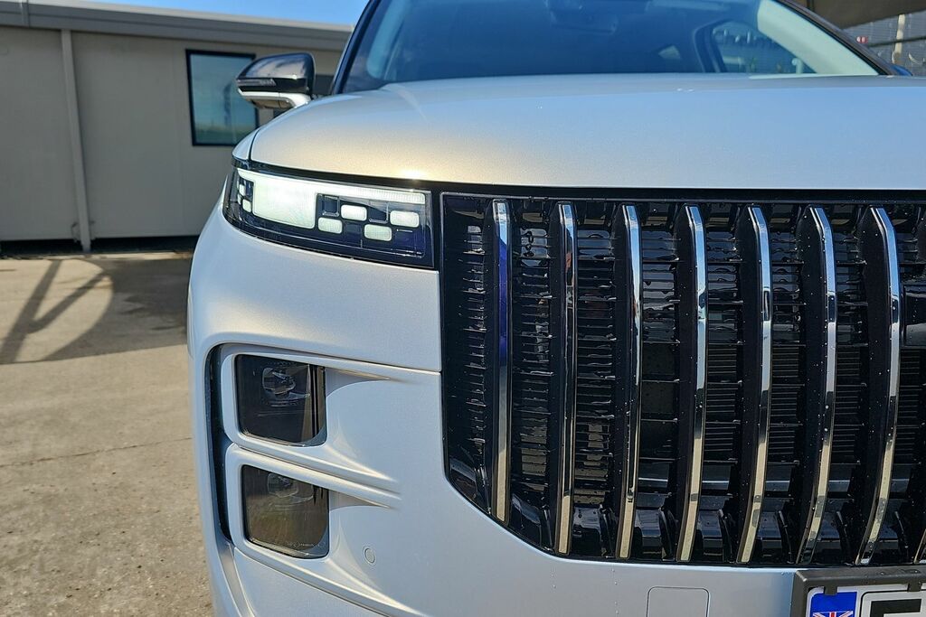 JAECOO 7 1.5T Shs 18.3Kwh Luxury Suv Plug In Hyb Silver #10
