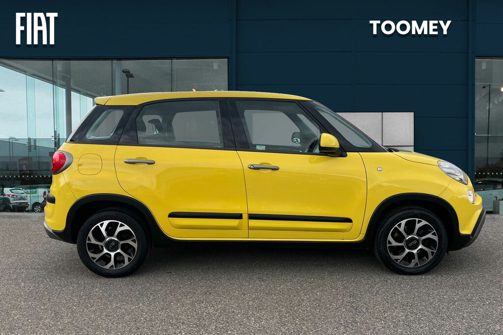 Fiat 500L 1.4 City Cross Mpv Yellow #4