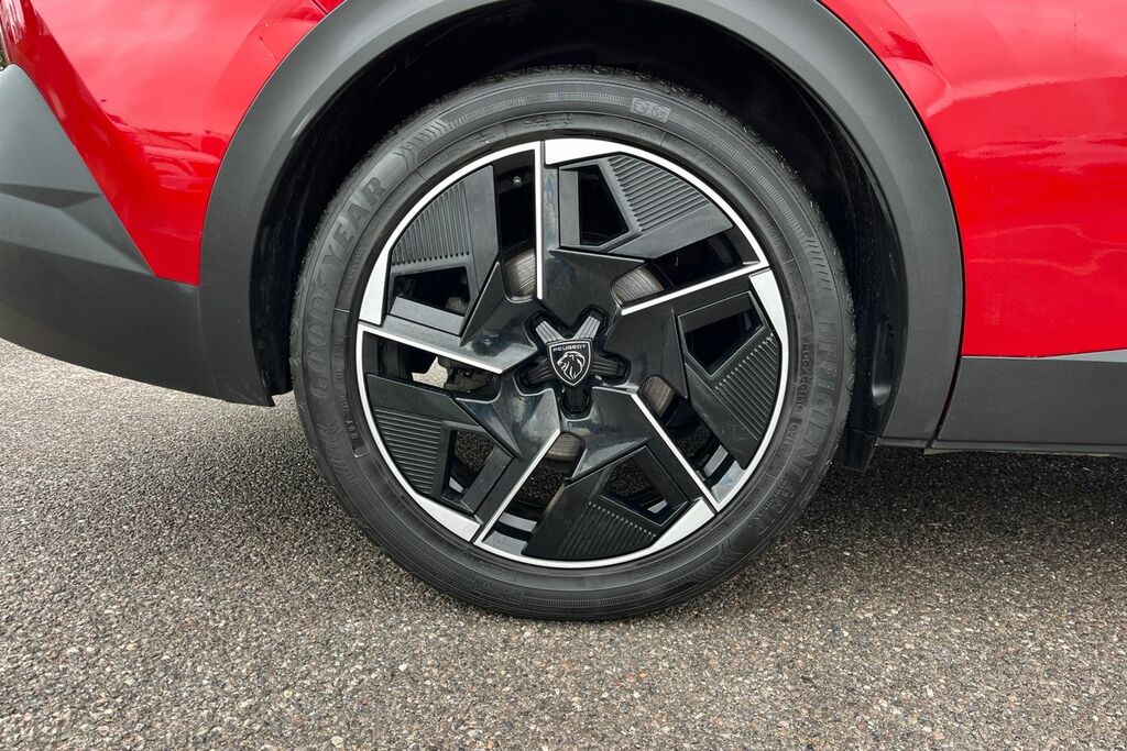 Peugeot 408 1.6 12.4Kwh Allure Premium Fastback Plu Red #5