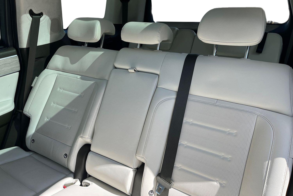 Hyundai Santa Fe Ultimate Silver #9