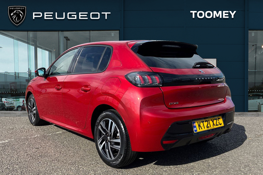 Peugeot 208 1.2 Puretech Allure Premium Hatchback M Red #3