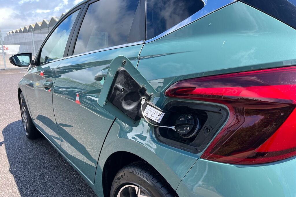 Hyundai I20 Premium Red #24