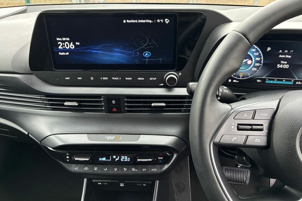 Hyundai I20 Hatchback White #17