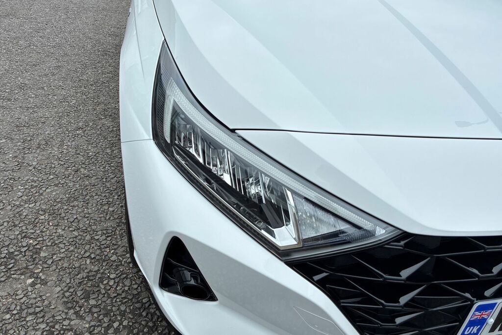 Hyundai I20 Hatchback White #11